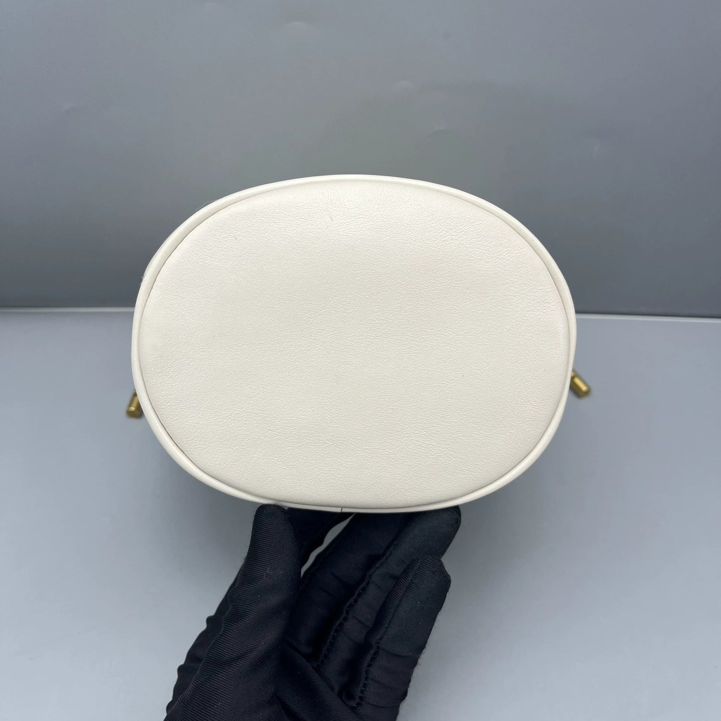 Gucci - GG Marmont Small Bucket Bag - Leather - White - (Small)