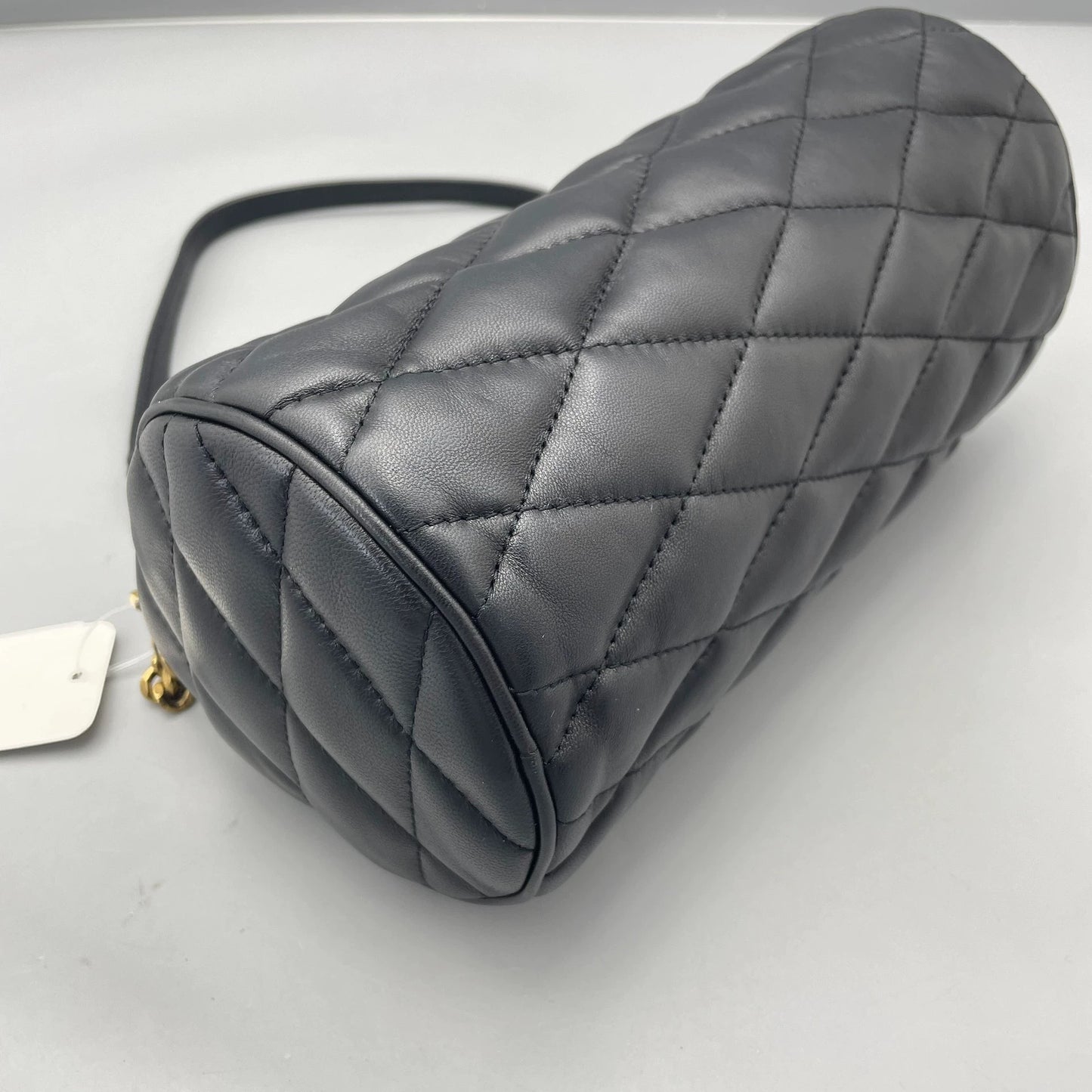 Saint Laurent - Quilted Barrel Chain Bag - Leather - Black - (mini)
