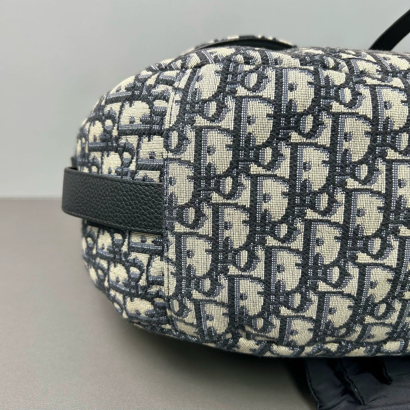 Dior - Saddle Soft Tote - Oblique jacquard canvas with pebbled leather trim - Beige and Navy with Black leather - (Small)