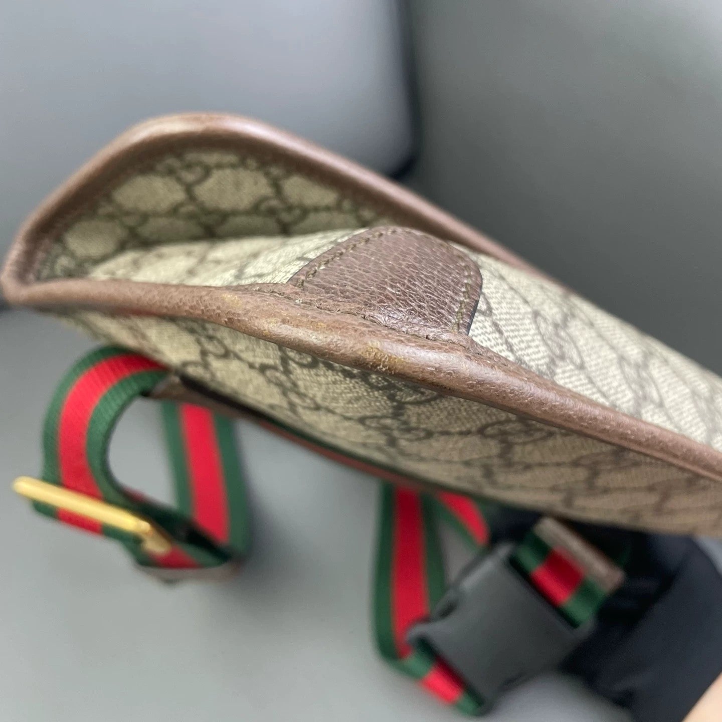 Gucci - Neo Vintage Tiger Head Belt Bag - GG Supreme canvas with leather trim and fabric Web strap - Beige and Brown with Red and Green accents - (small)