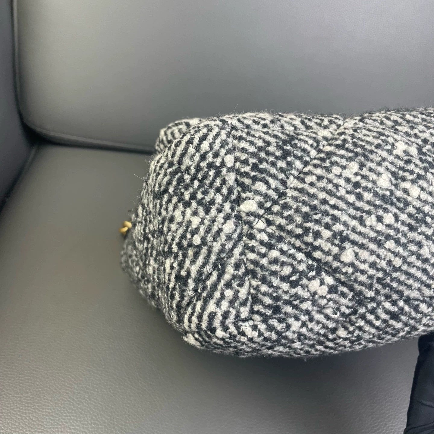 Chanel - 19 Bag - Tweed and Leather - Multicolour - (large)
