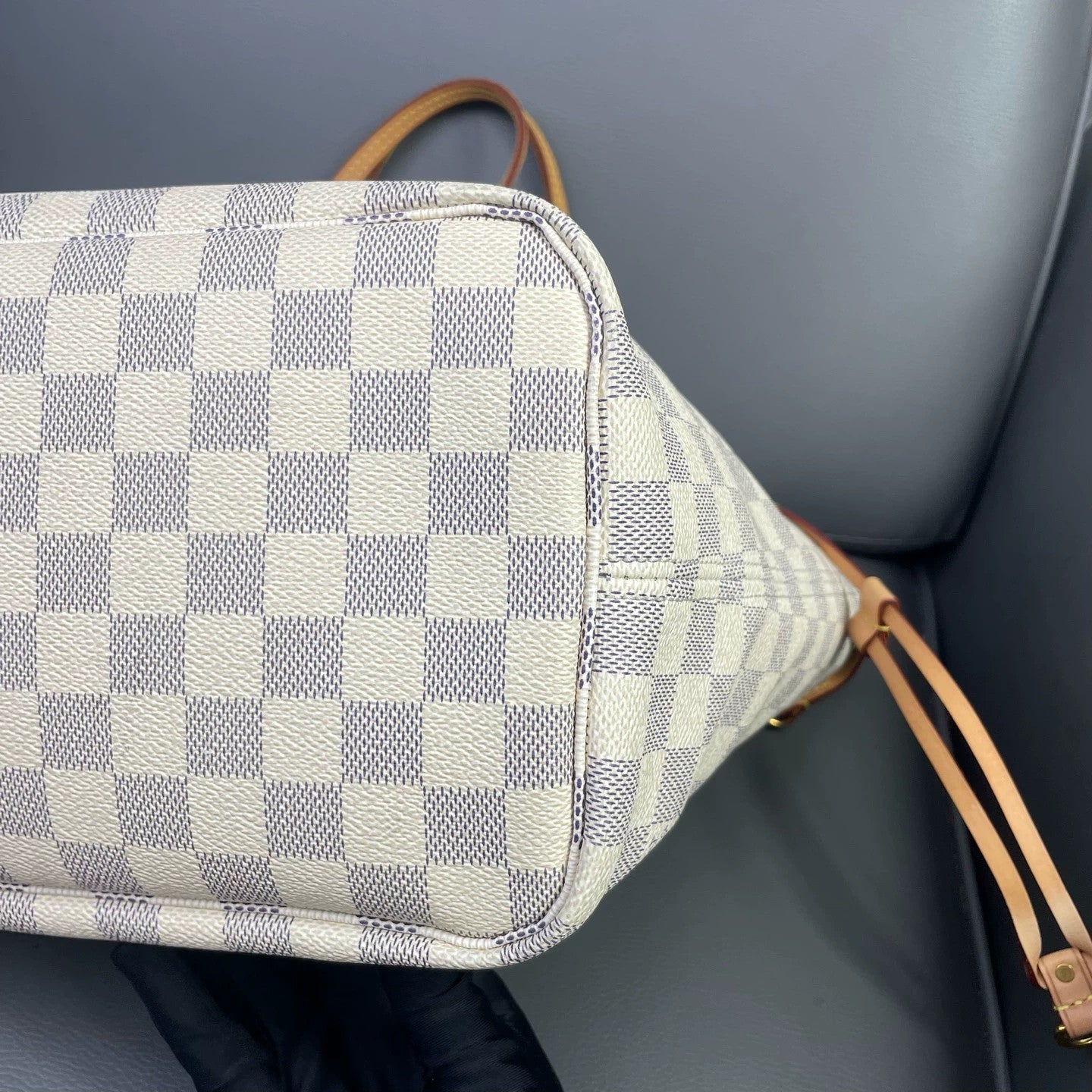 Louis Vuitton - Neverfull MM - Coated canvas with cowhide leather trim - White - (medium)