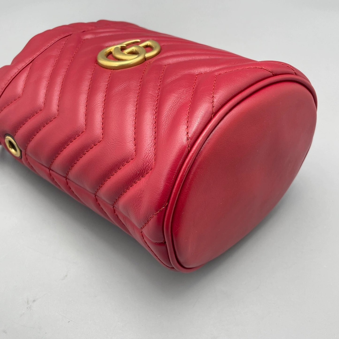 Gucci - GG Marmont Mini Bucket Bag - Leather - Red with Gold-Tone Hardware - (mini)