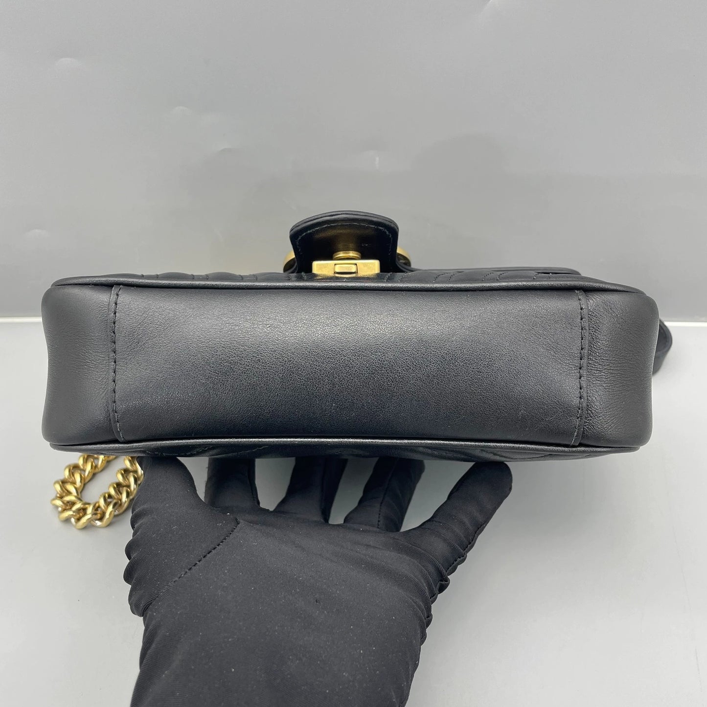 Gucci - GG Marmont Matelassé Mini Shoulder Bag - Leather - Black - (mini)