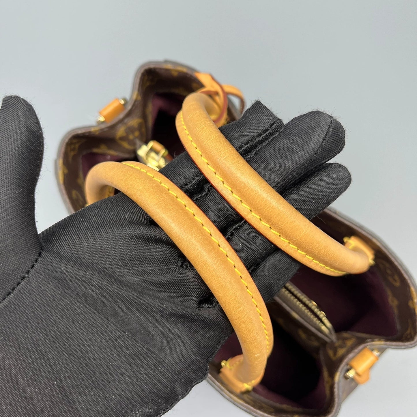 Louis Vuitton - Montaigne BB - Monogram coated canvas with Vachetta leather trim - Brown - (Small)