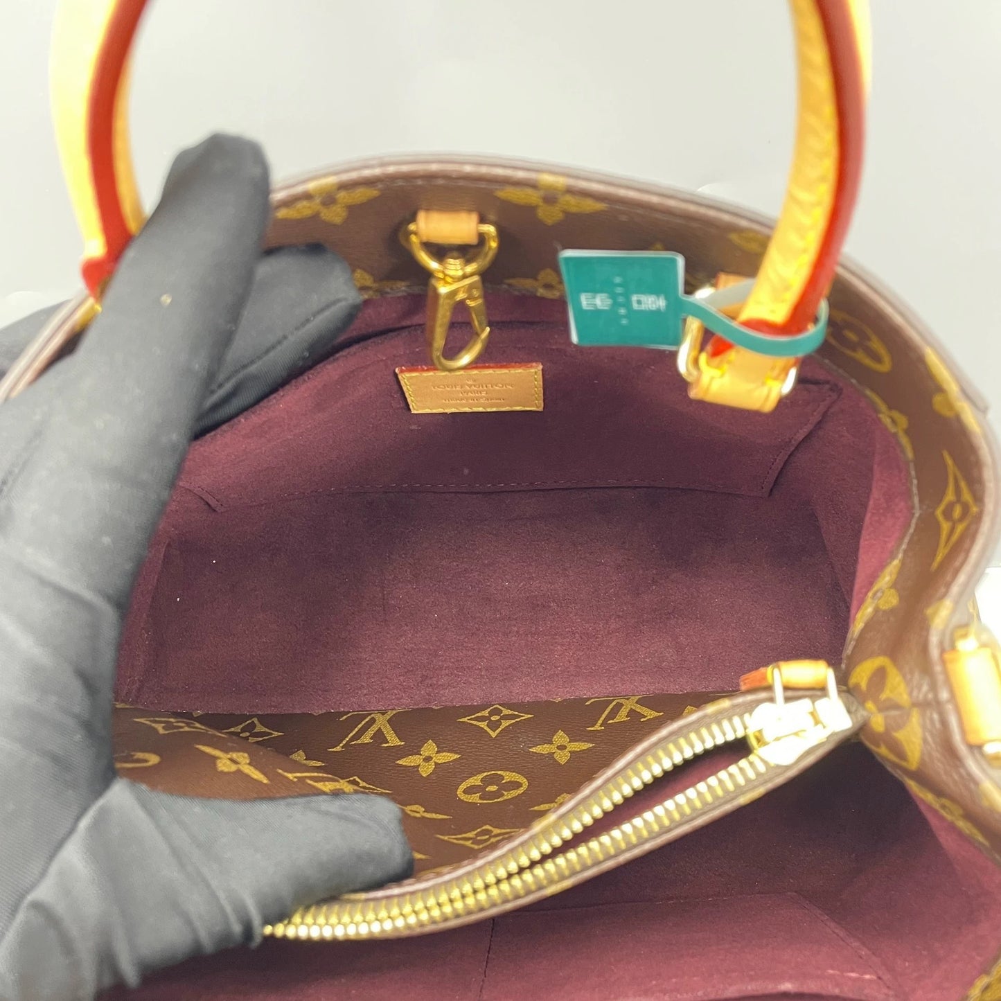 Louis Vuitton - Montaigne BB - Monogram coated canvas with Vachetta leather trim - Brown - (Mini)