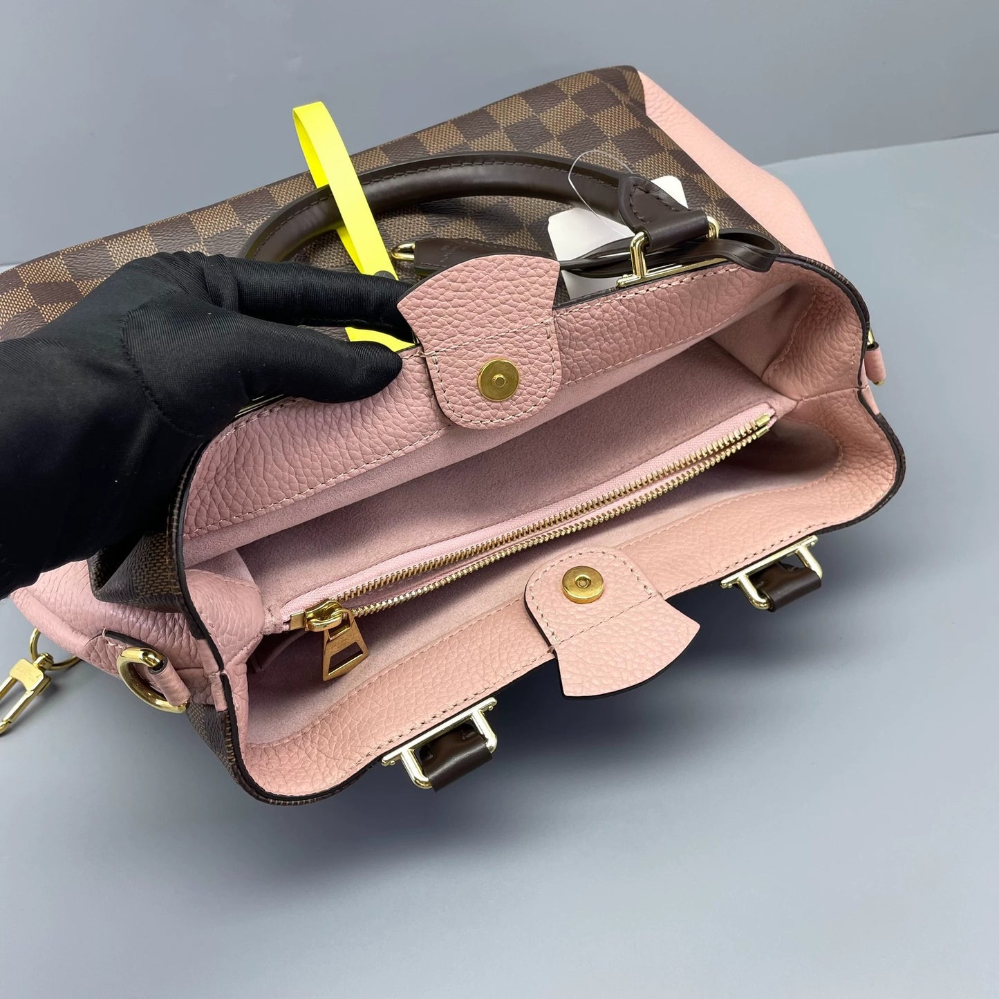 Louis Vuitton - Brittany - Damier Ebene coated canvas with grained leather trim - Brown and Pink - (medium)