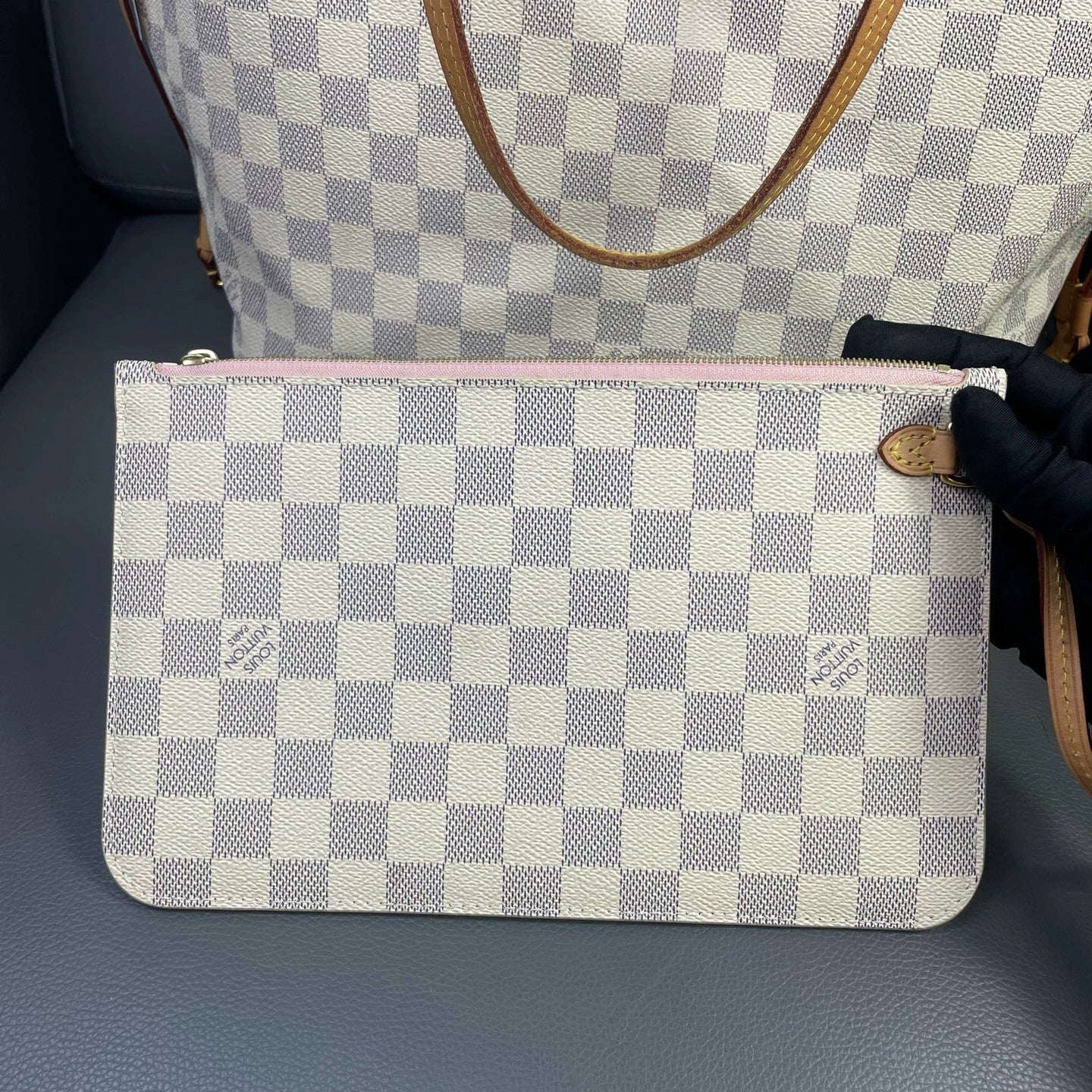 Louis Vuitton - Neverfull MM - Coated canvas with cowhide leather trim - White - (medium)