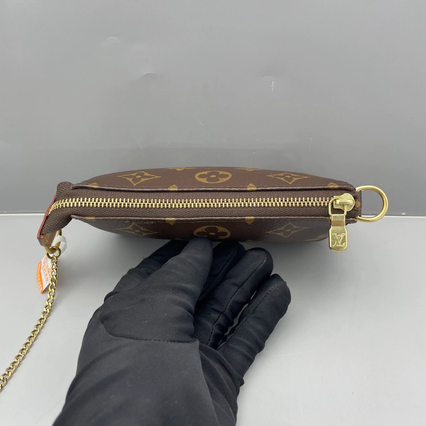 Louis Vuitton - Mini Pochette Accessoires - Monogram coated canvas with natural cowhide leather trim - Brown - (mini)