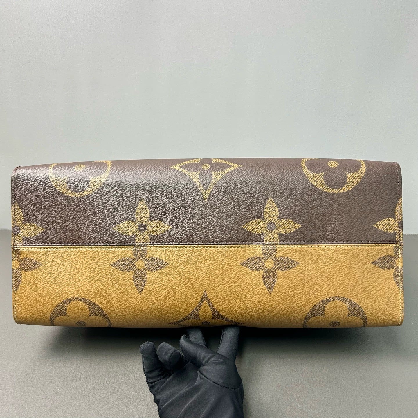 Louis Vuitton - Onthego GM - Monogram Giant canvas with leather trim - Brown - (large)