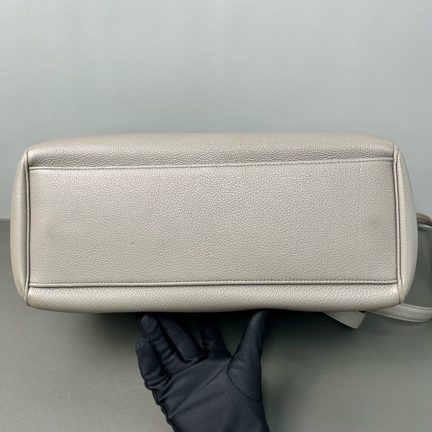Celine - Soft 16 Medium - Leather - Grey - (Medium)