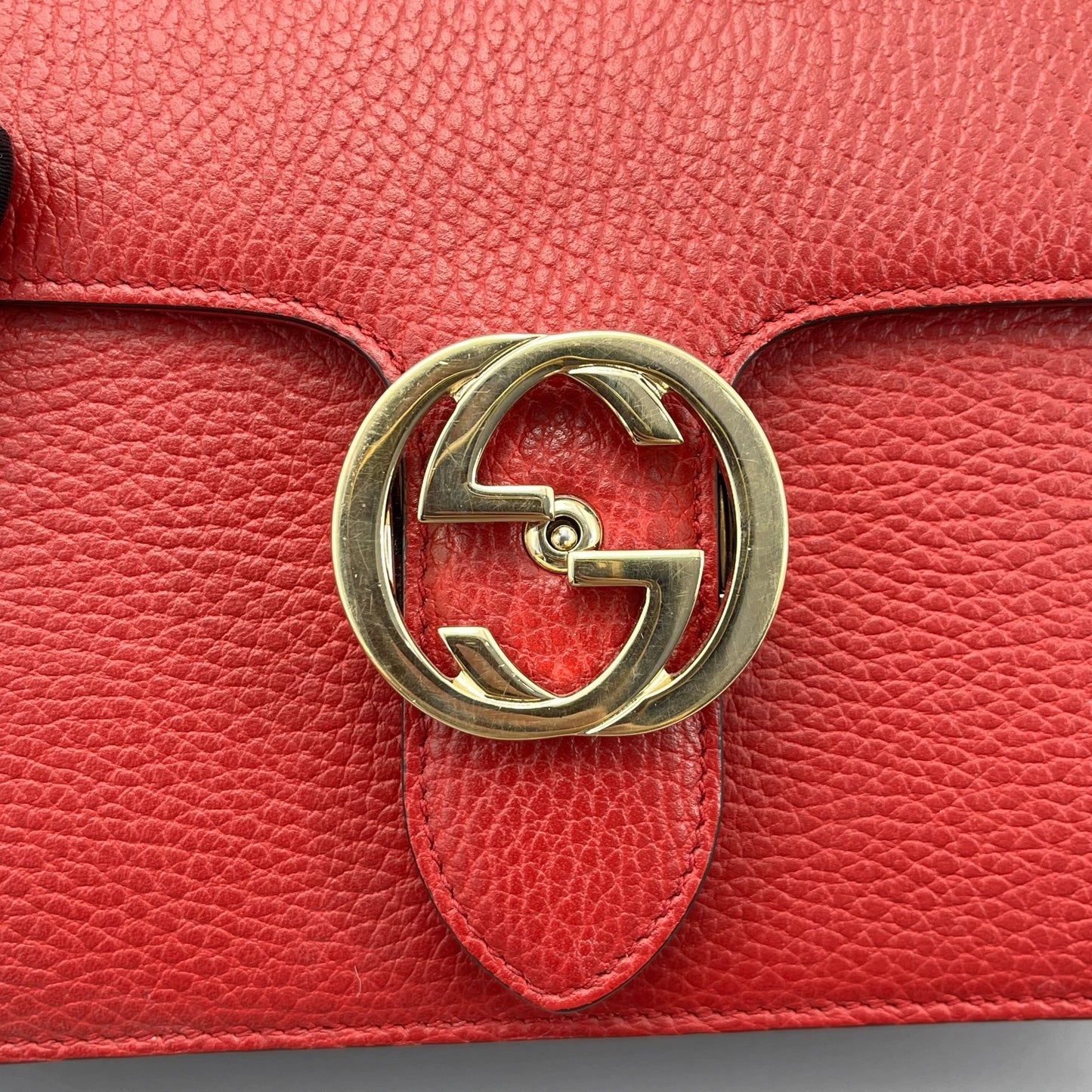 Gucci - Interlocking G Chain Shoulder Bag - Leather - Red - (Small)