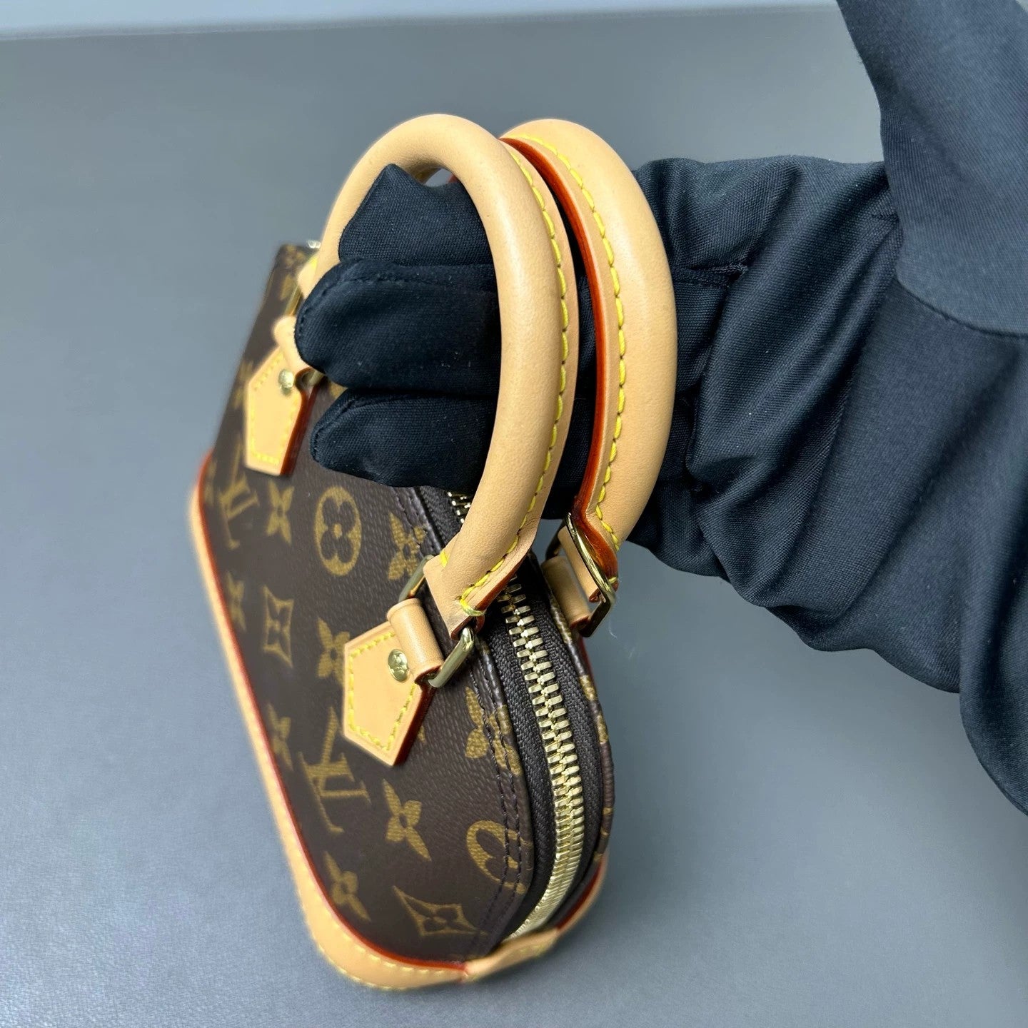 Louis Vuitton - Nano Alma - Monogram coated canvas with natural cowhide leather trim - Brown - (mini)