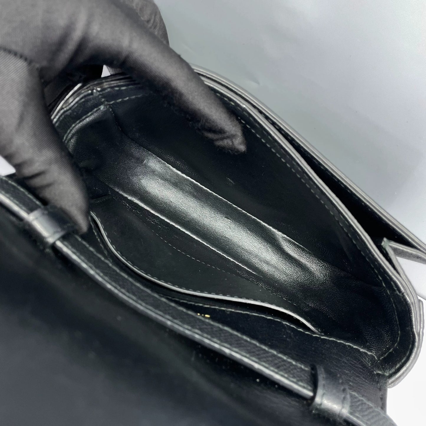 Balenciaga - Saddle Camera Bag - Grained leather - Black - (Small)