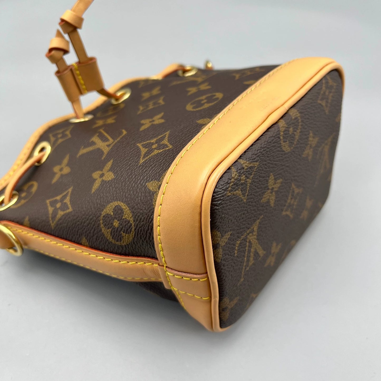 Louis Vuitton - Nano Noé - Monogram coated canvas and Vachetta leather - Brown - (Mini)