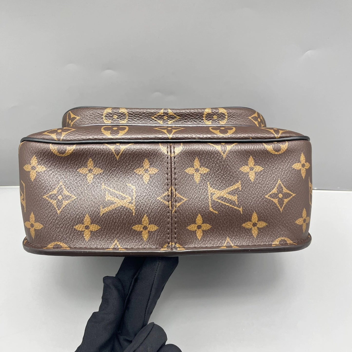 Louis Vuitton - Passy - Monogram coated canvas with leather trim - Brown - (Small)
