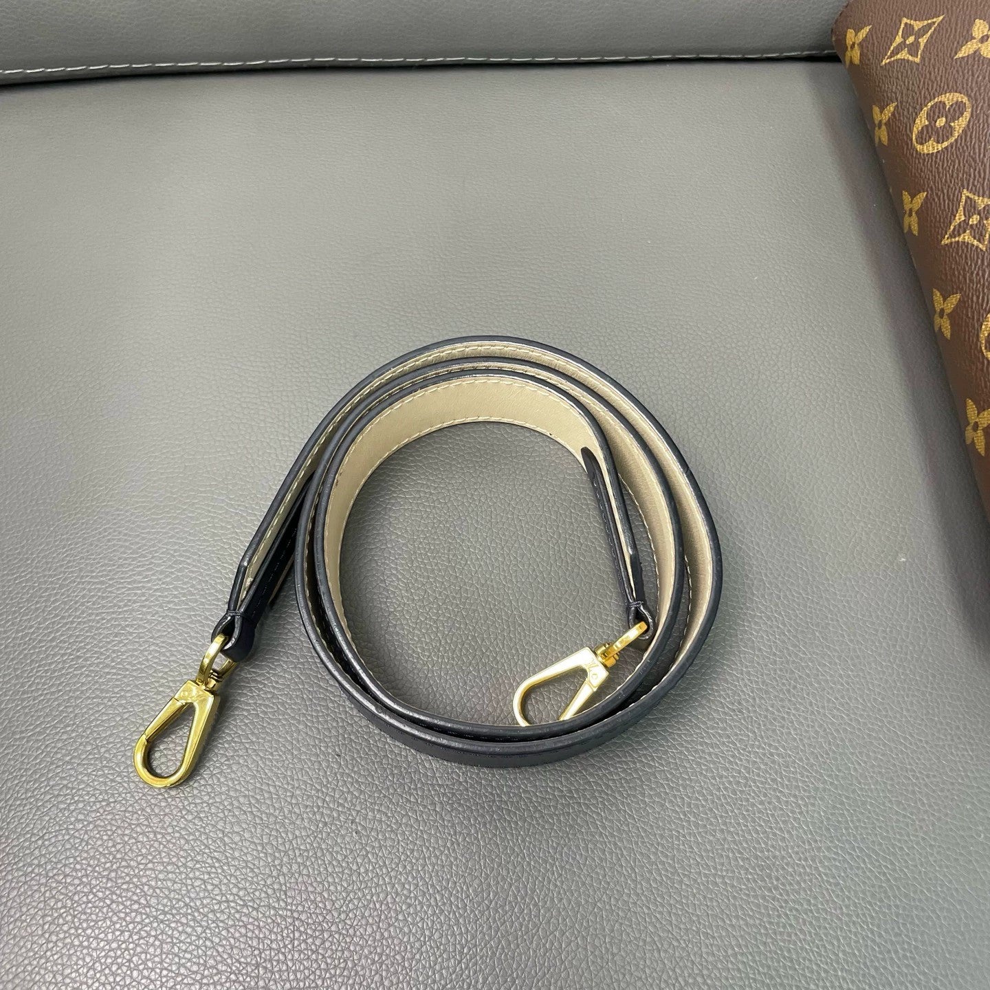 Louis Vuitton - Cluny BB - Monogram coated canvas and cowhide leather - Red, Brown, and Navy - (small)