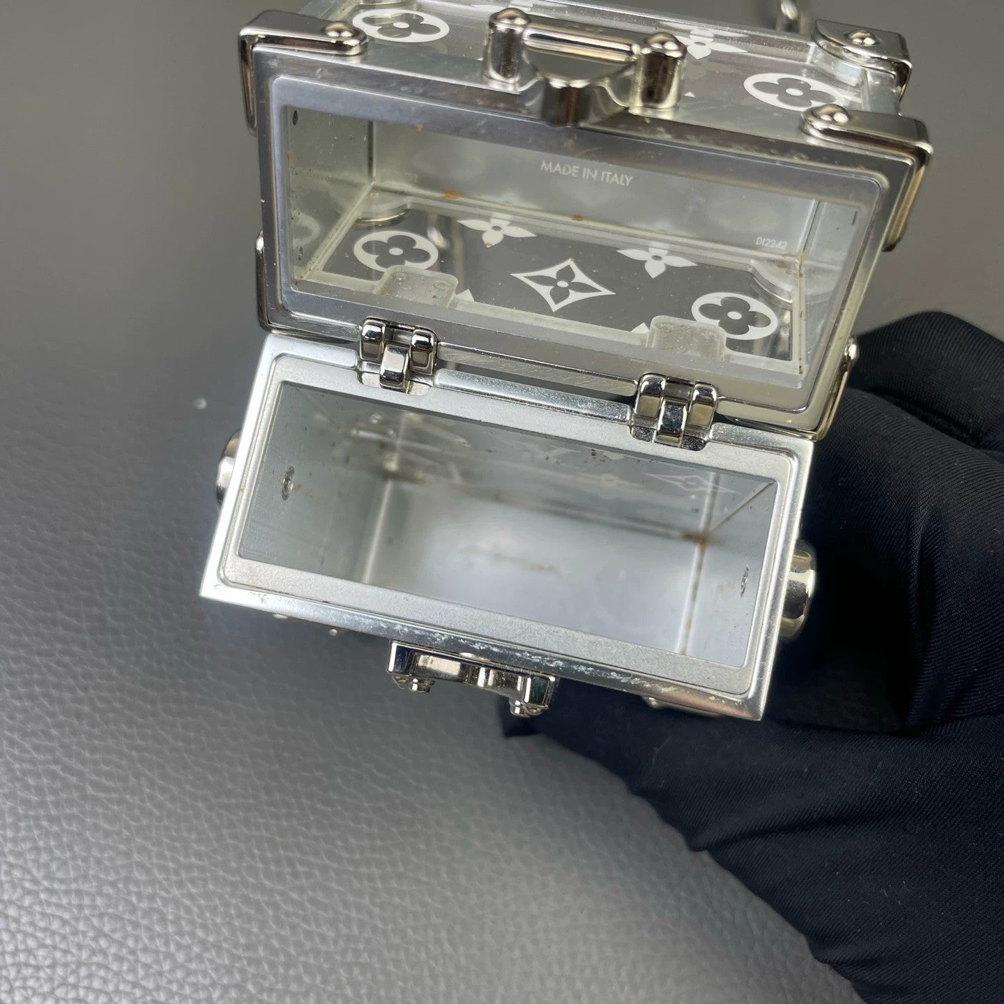 Louis Vuitton - Trunk Box (Cigarette Case) - Plastic - Silver - (mini)