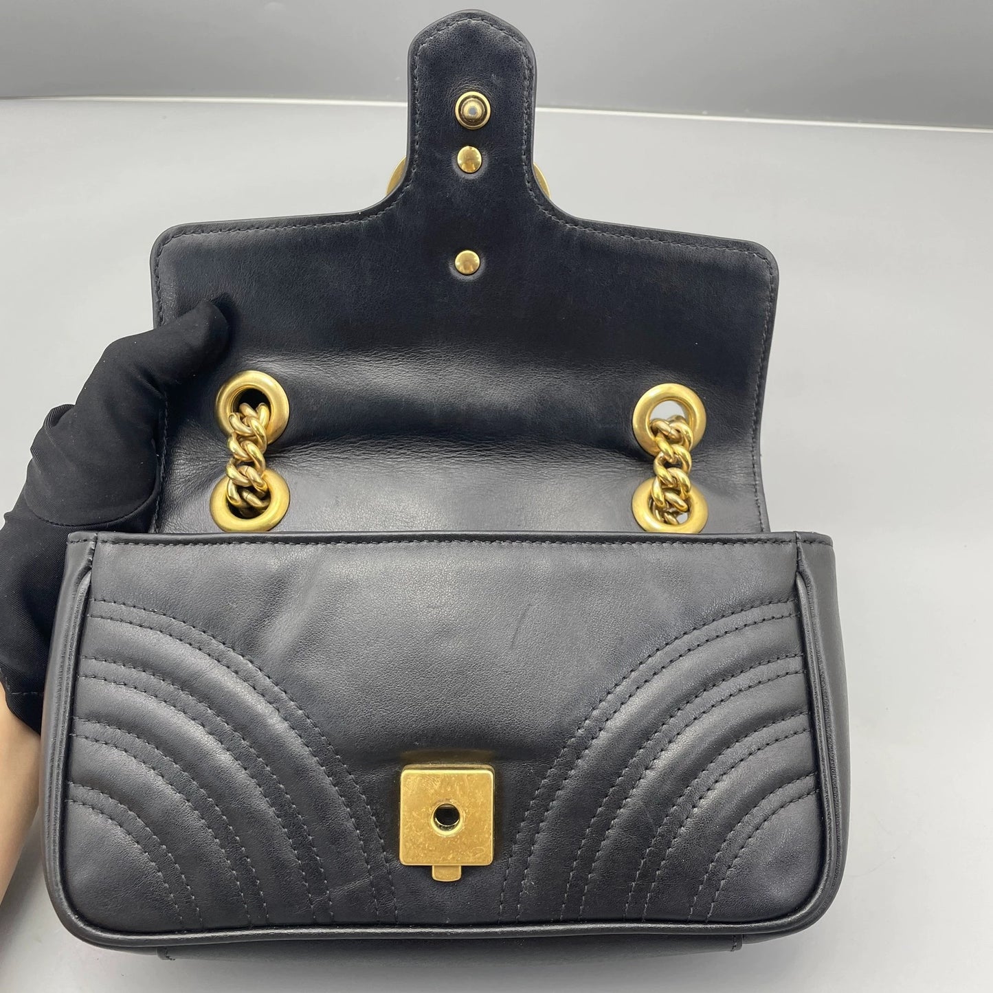 Gucci - GG Marmont Matelassé Mini Shoulder Bag - Leather - Black - (mini)