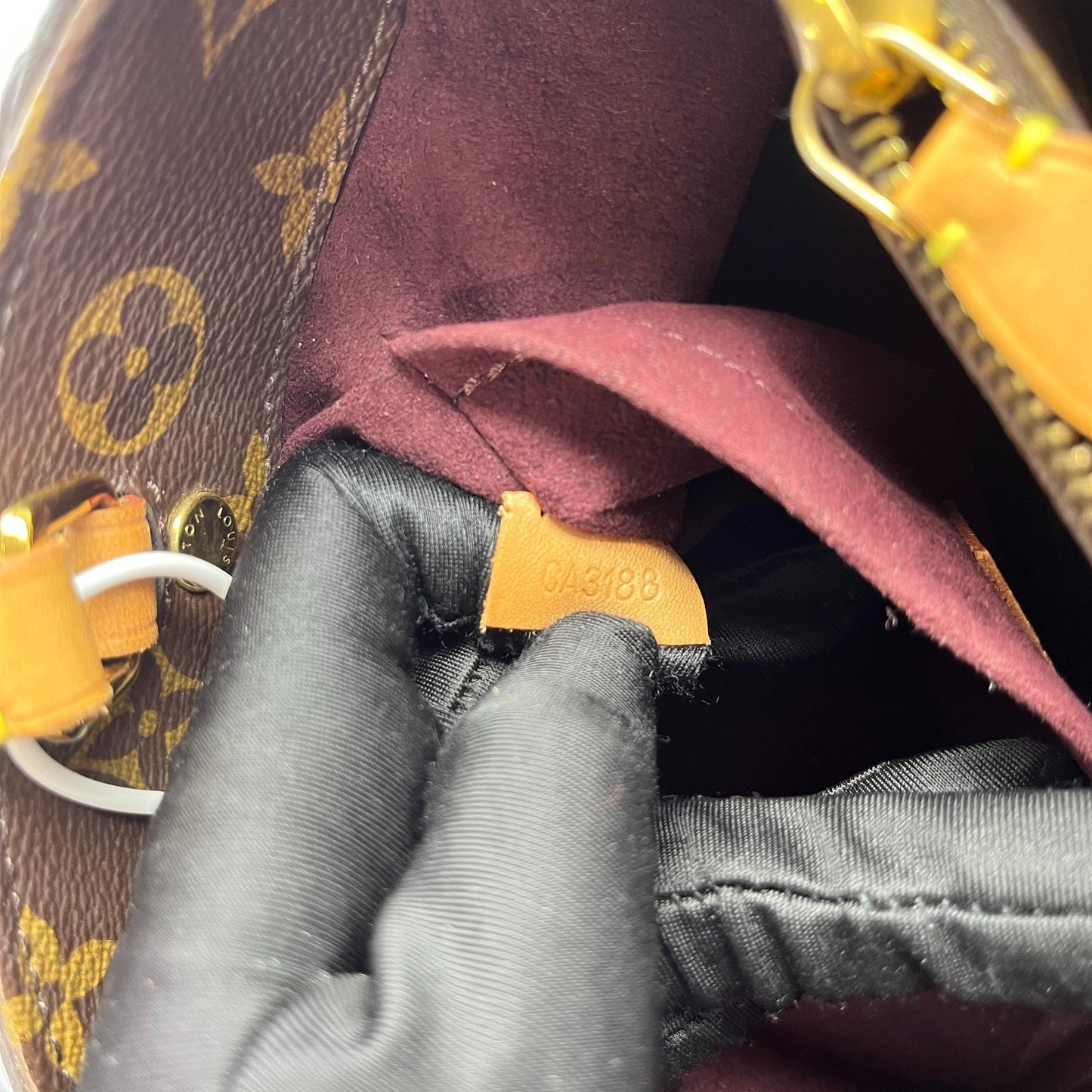 Louis Vuitton - Montaigne BB - Monogram coated canvas with Vachetta leather trim - Brown - (Small)