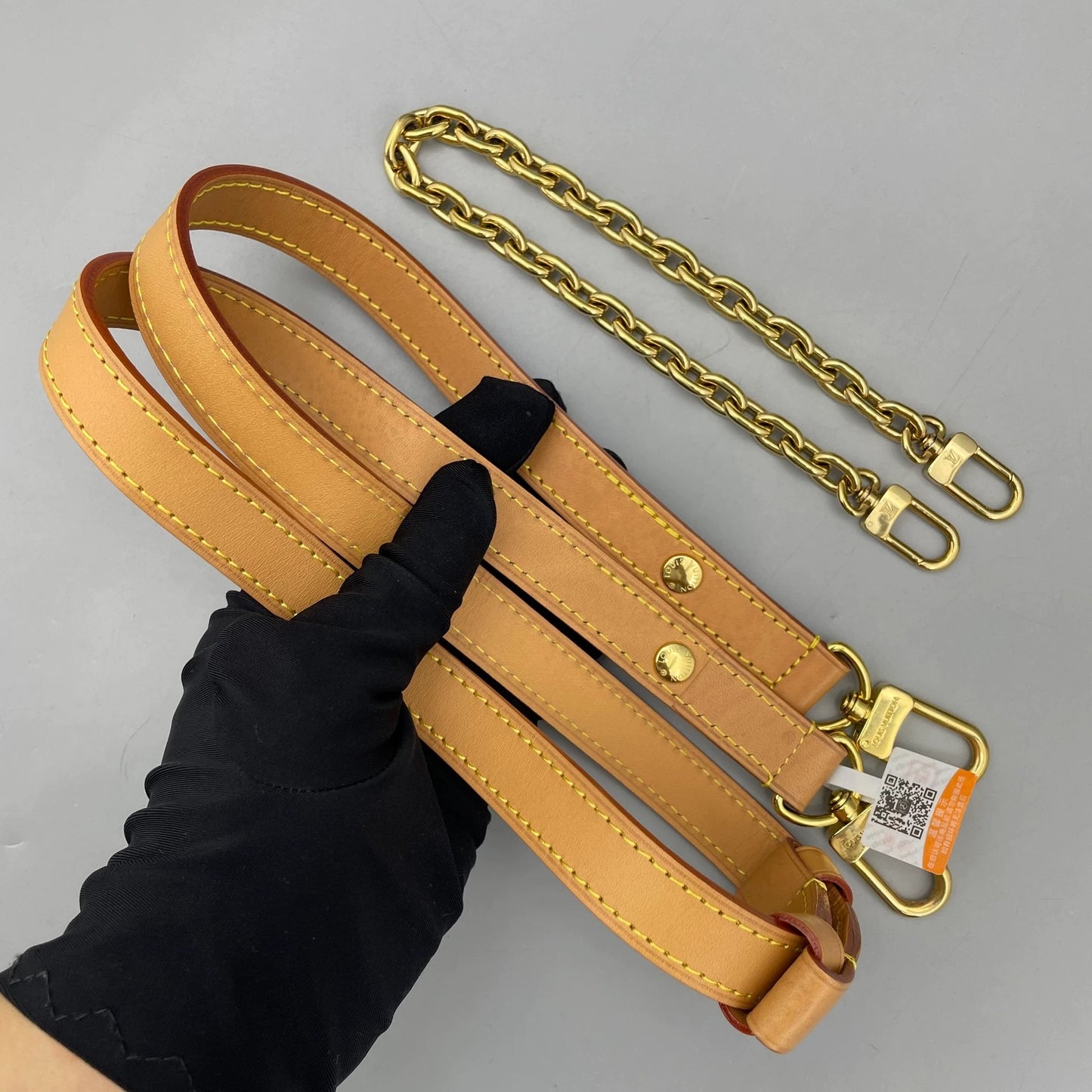Louis Vuitton - Pea Bag - Monogram coated canvas with natural Vachetta leather trim - Brown - (mini)