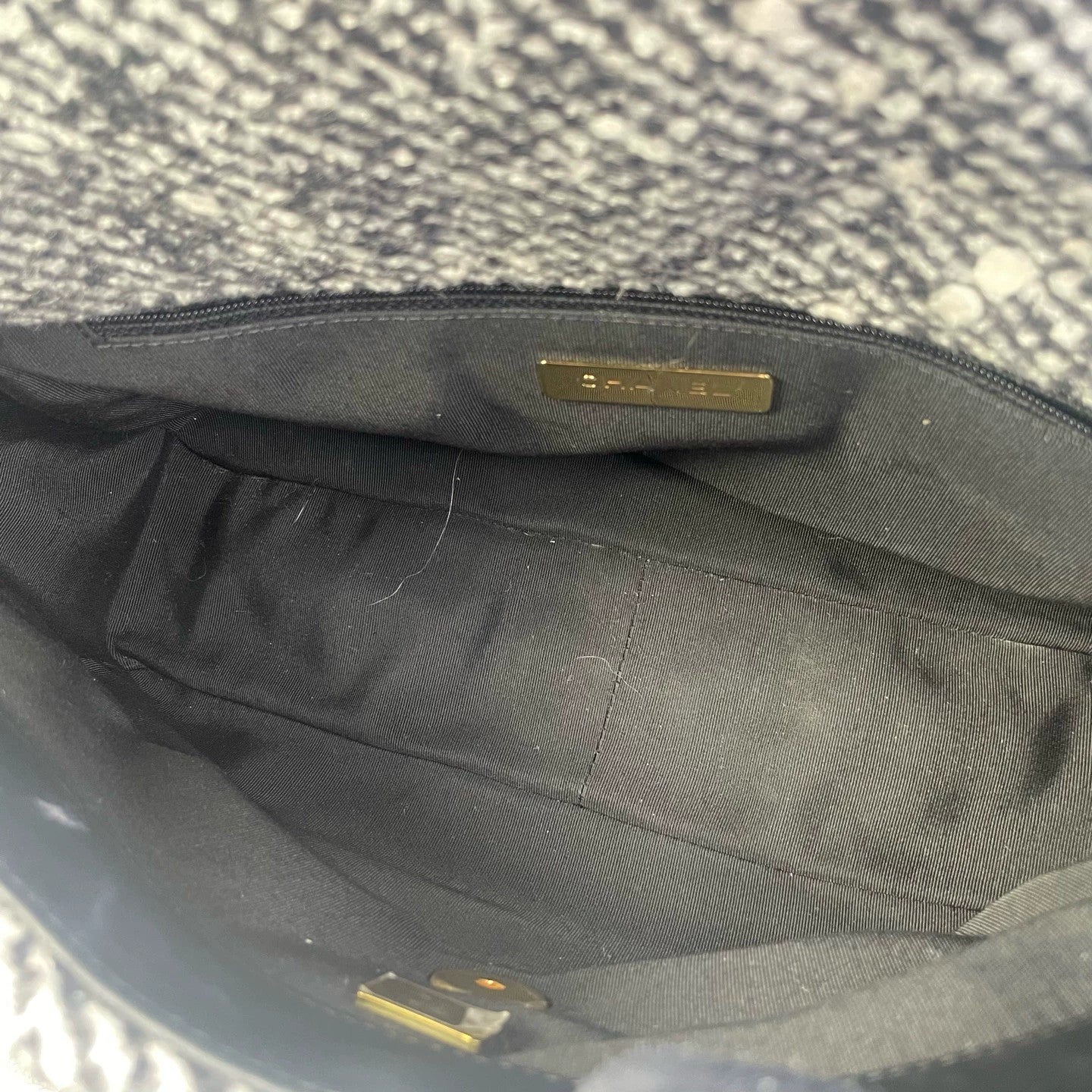 Chanel - 19 Bag - Tweed and Leather - Multicolour - (large)