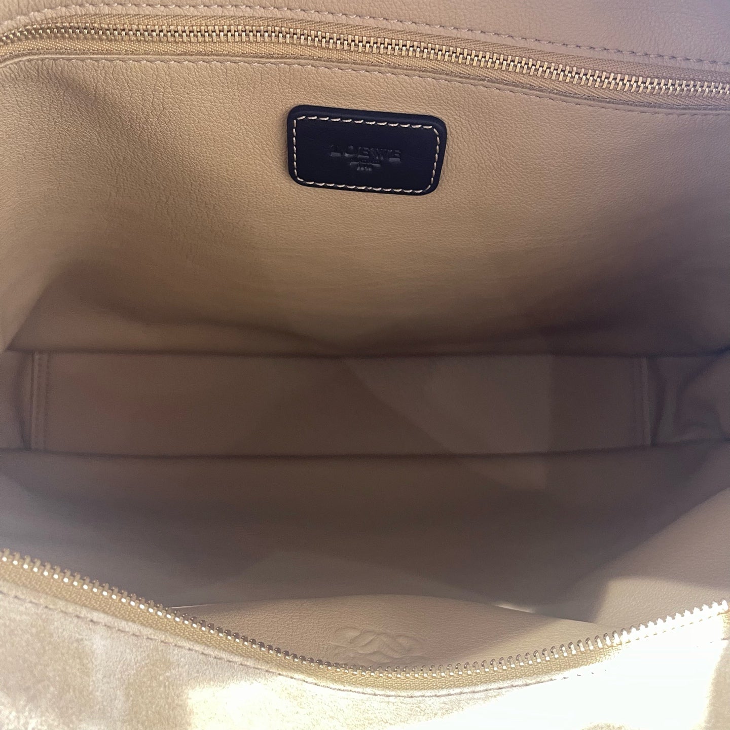 Loewe - Other - Suede - Beige - (Large)
