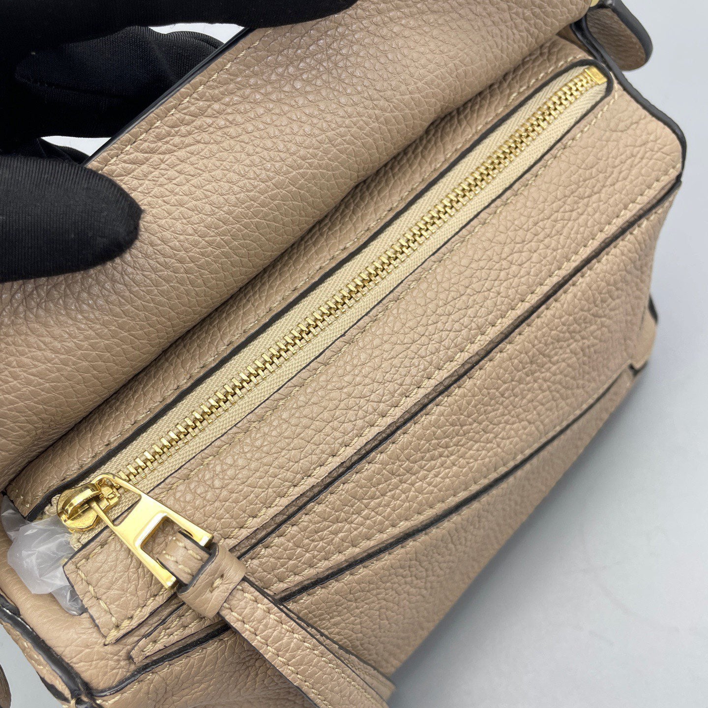 LOEWE - Puzzle bag Mini - Grained calfskin leather - Beige - (mini)