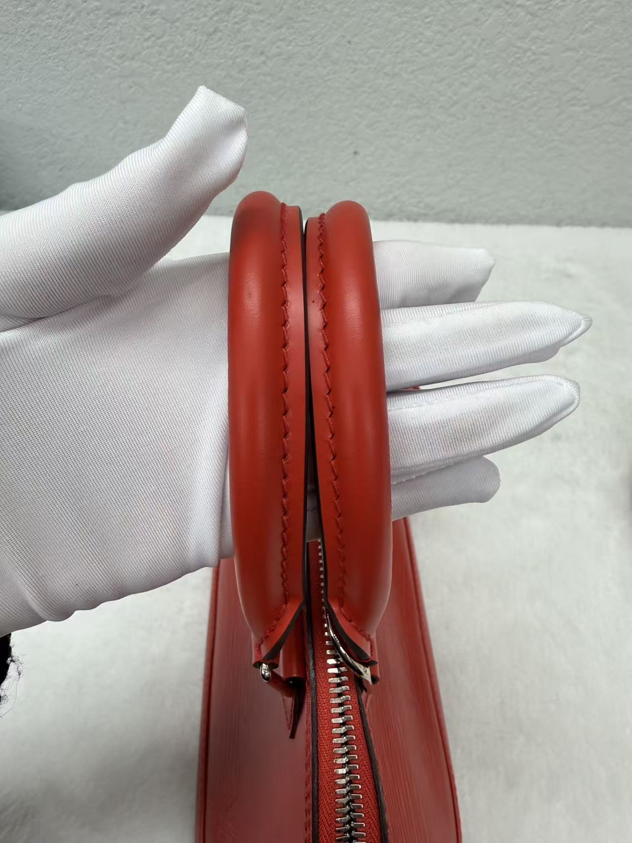 Louis Vuitton - Alma BB - Epi leather - Red - (mini)