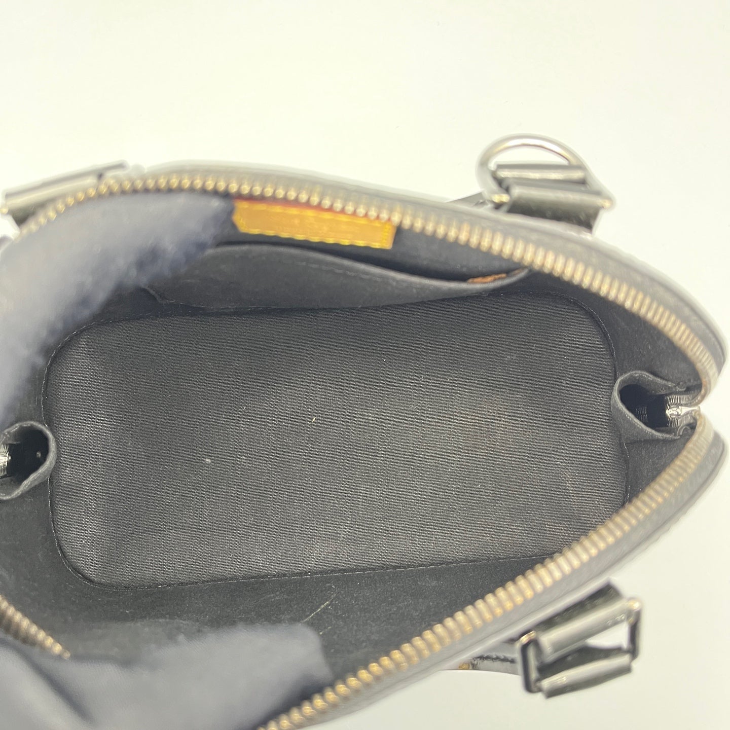 Louis Vuitton - Alma BB - Patent leather - Black - (mini)