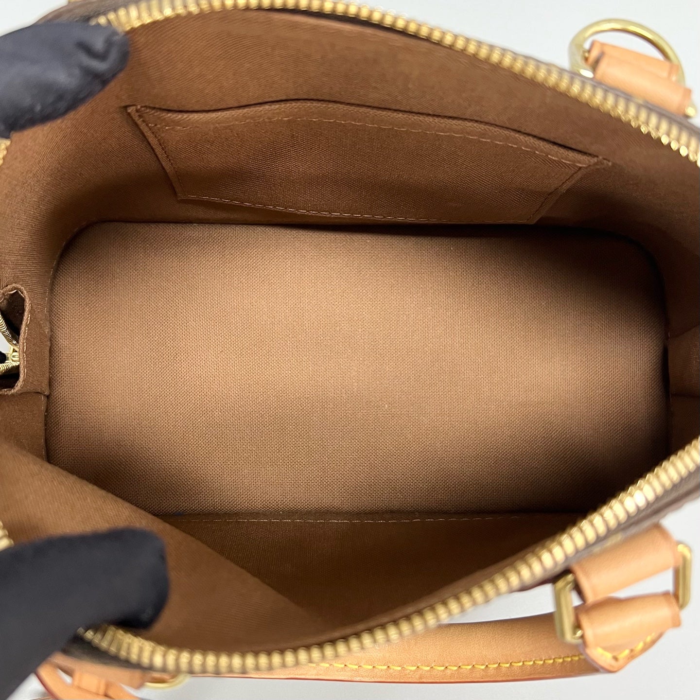 Louis Vuitton - Alma - Leather - Brown - (mini)