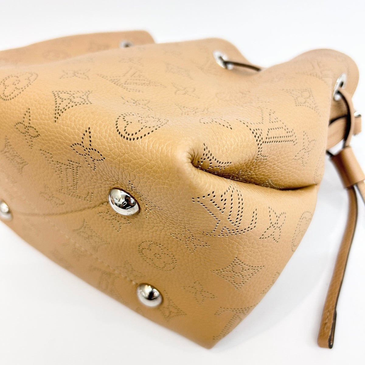 Louis Vuitton - Bella - Leather - Beige - (mini)