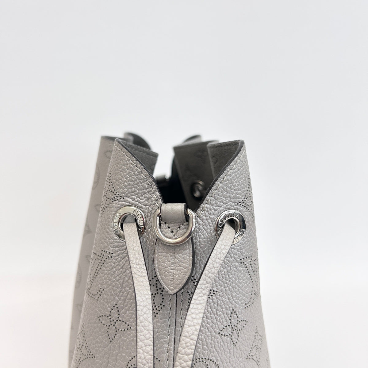 Louis Vuitton - Bella - Leather - Silver - (mini)