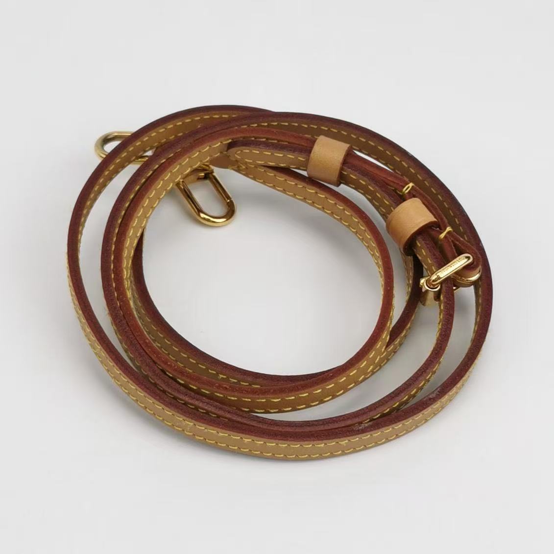 Louis Vuitton - Boite Chapeau - Monogram coated canvas with natural cowhide leather trim - Brown - (mini)