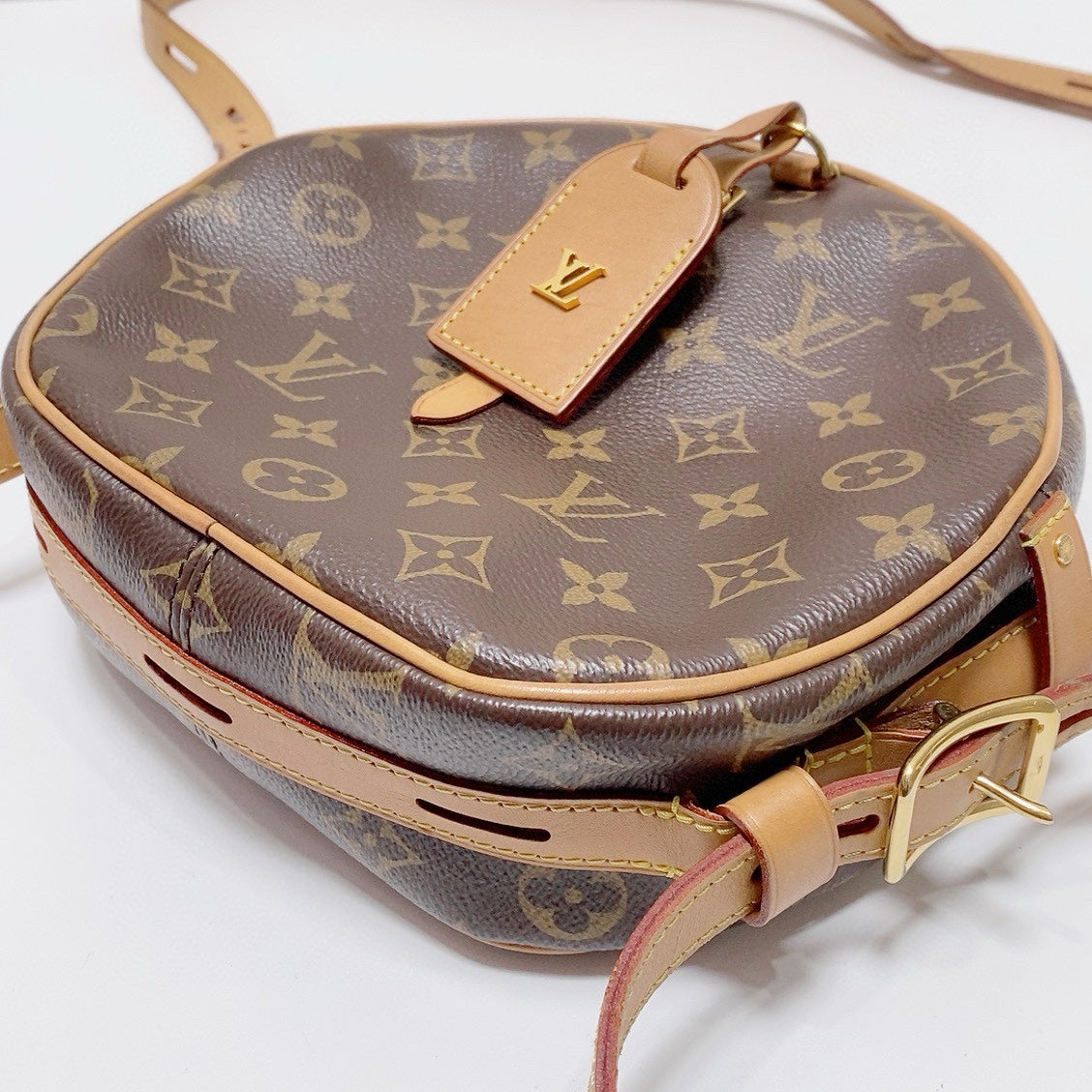 Louis Vuitton - Boite Chapeau Souple - Monogram coated canvas with Vachetta leather trim - Brown - (medium)
