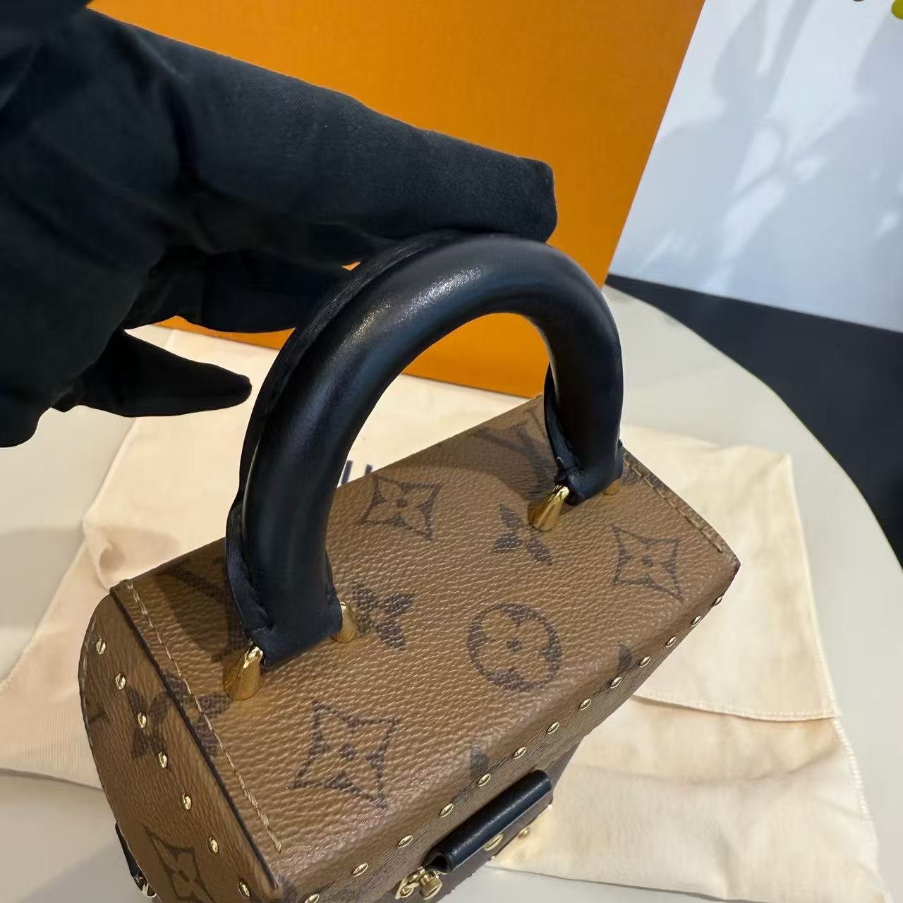 Louis Vuitton - Camera Box Handle Phone Bag Cosmetic Box Bag - Monogram coated canvas and leather - Brown with black accents - (mini)