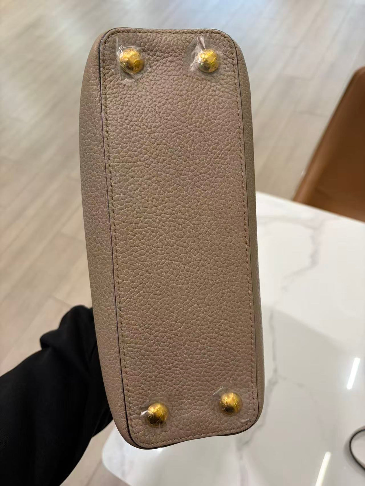 Louis Vuitton - Capucines BB - Leather - Grey - (mini)