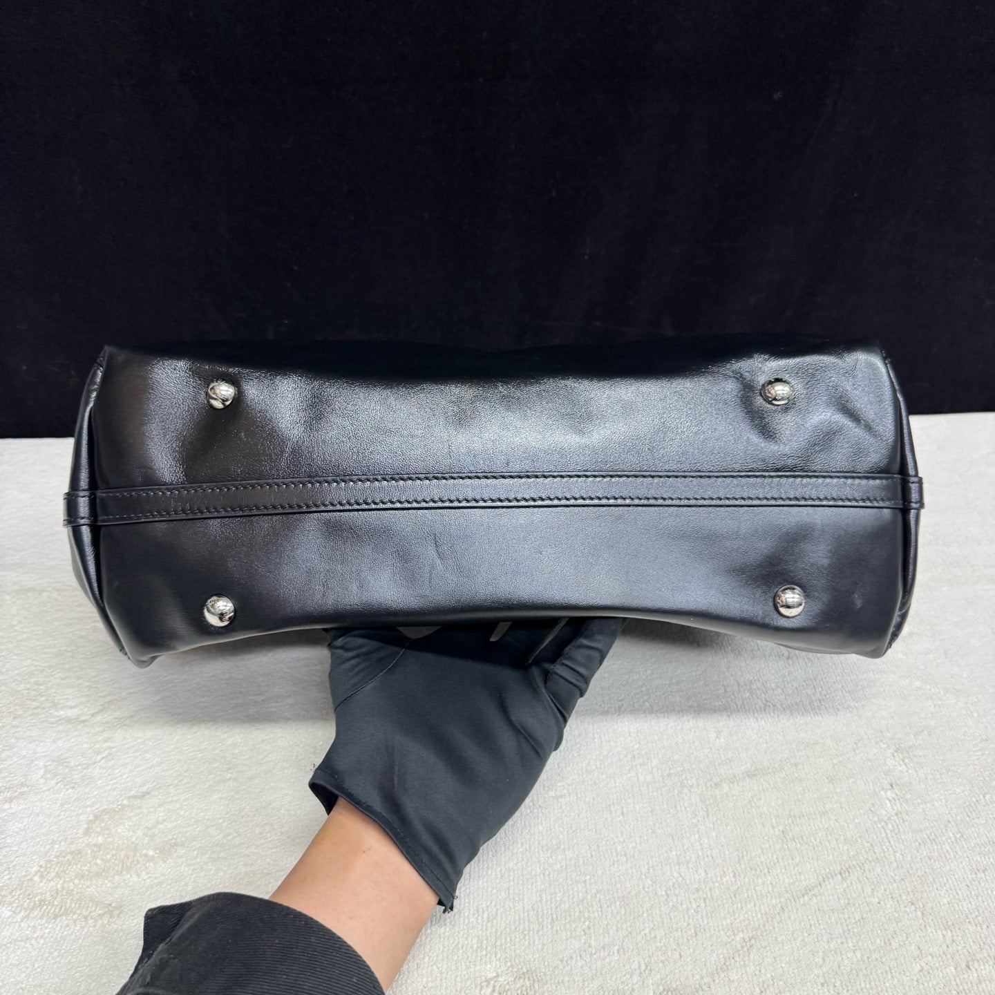 Louis Vuitton - Carryall - Leather - Black - (Medium)