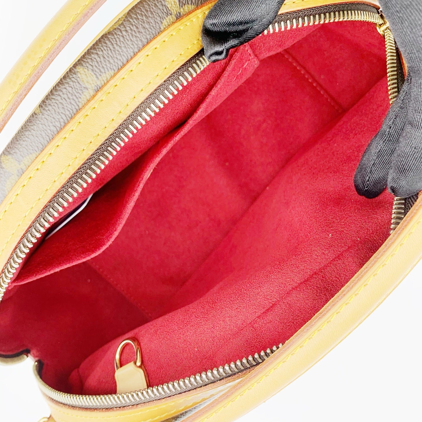Louis Vuitton - Clara - Calfskin - Brown - (medium)