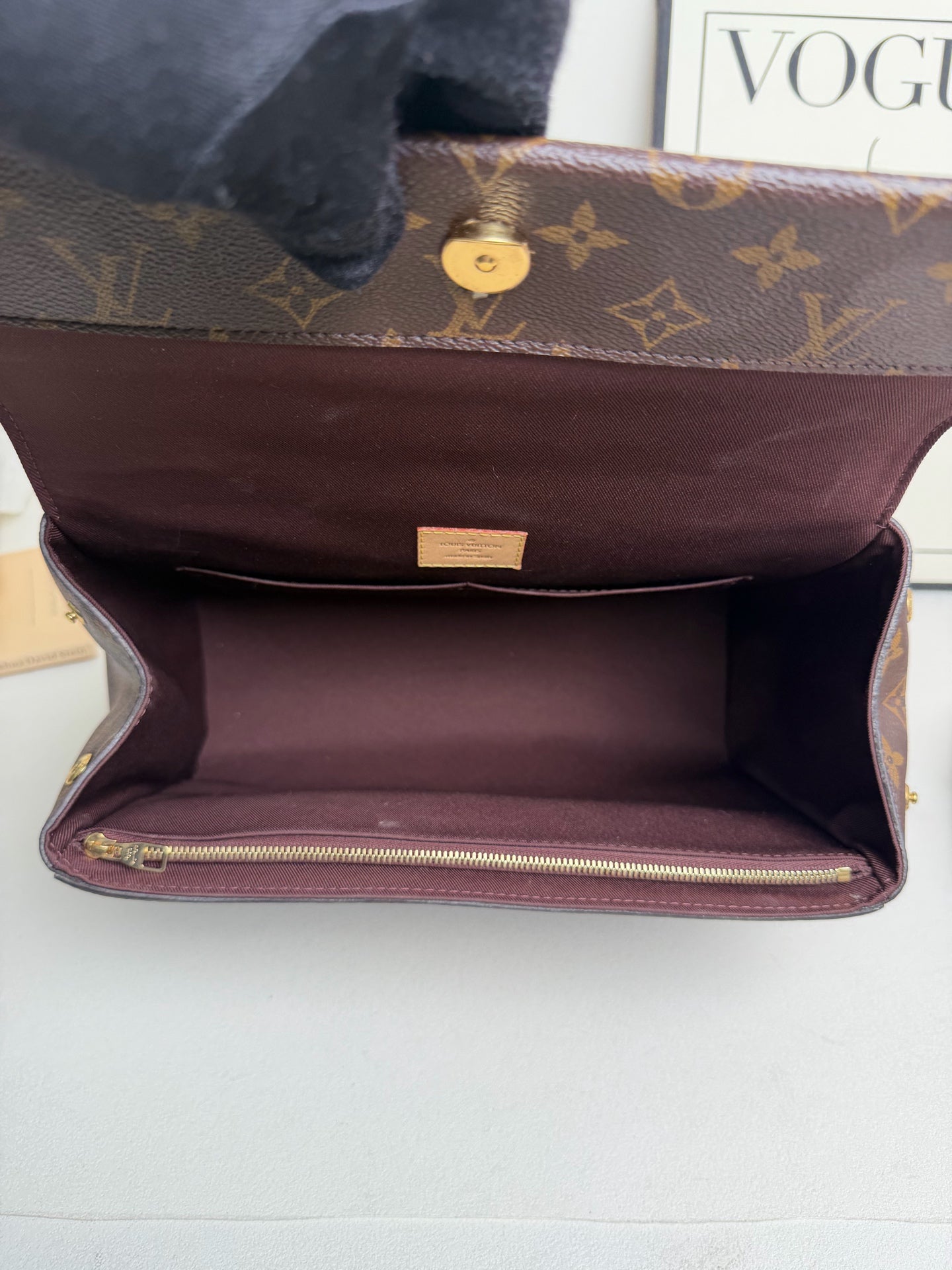 Louis Vuitton - Cluny MM - Leather - Brown - (medium)