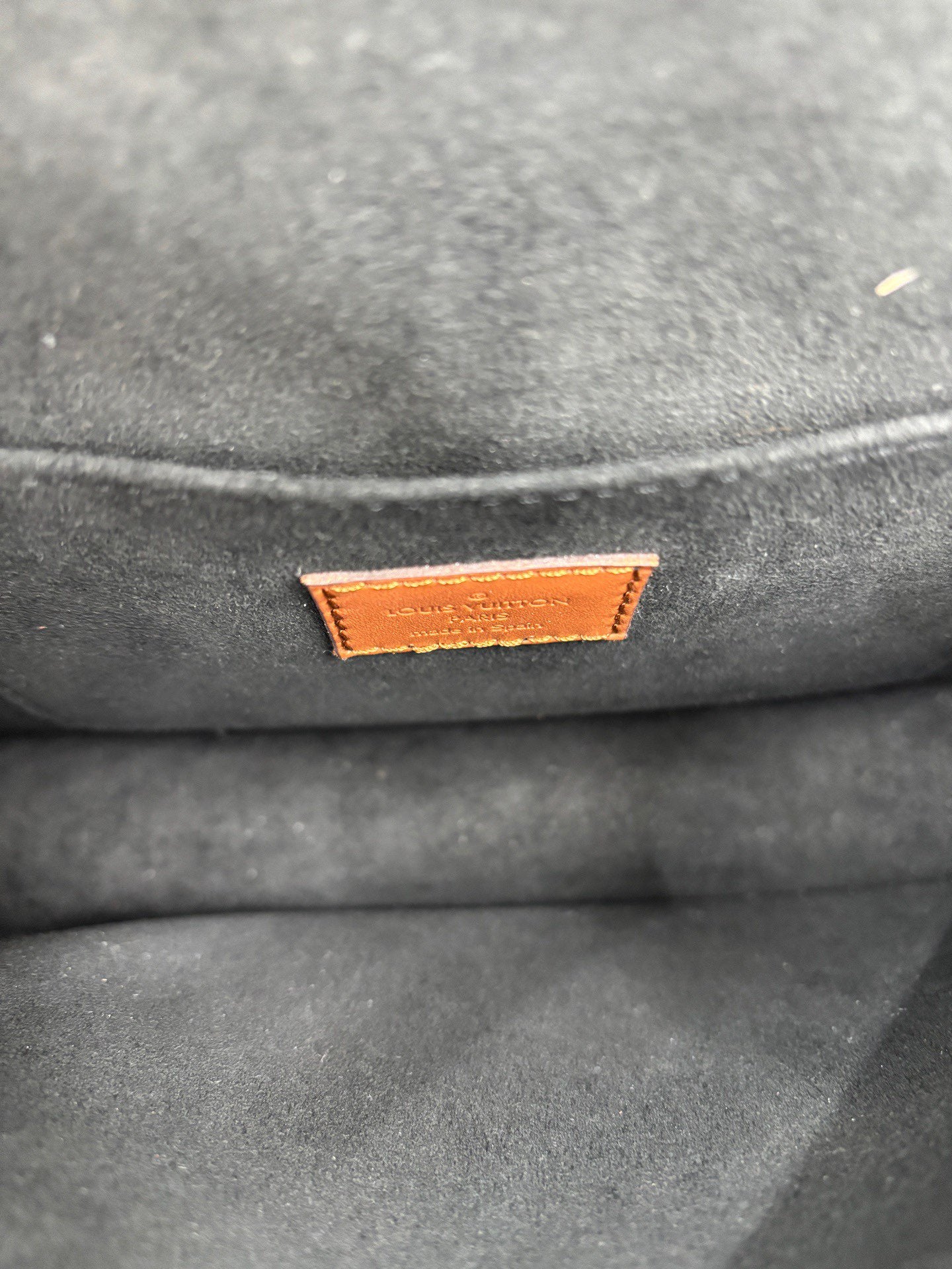 Louis Vuitton - Dauphine - Coated canvas with cowhide leather trim - Brown with Caramel trim - (Medium)