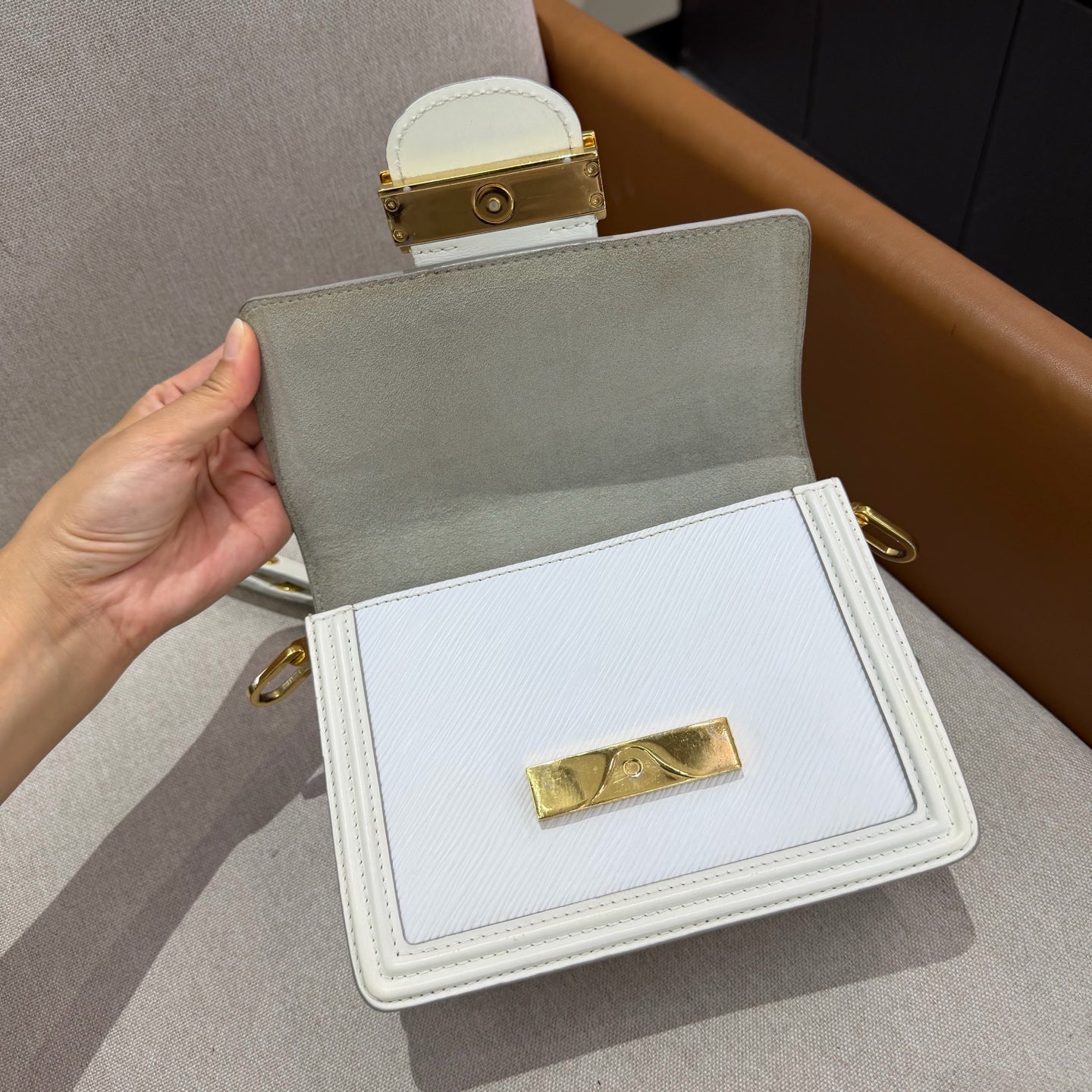 Louis Vuitton - Dauphine - Leather - White - (mini)