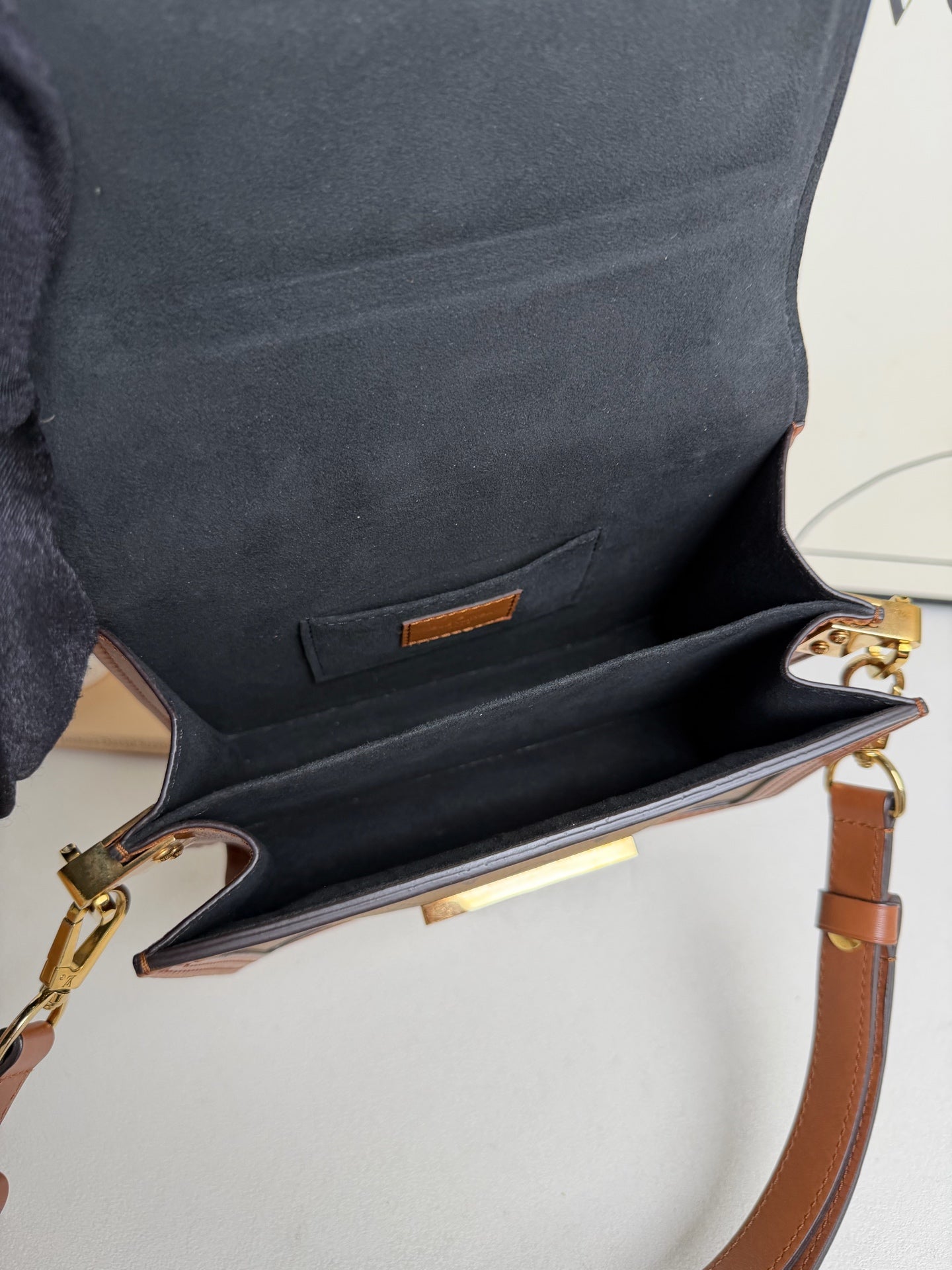 Louis Vuitton - Dauphine Mini - Leather - Brown - (mini)