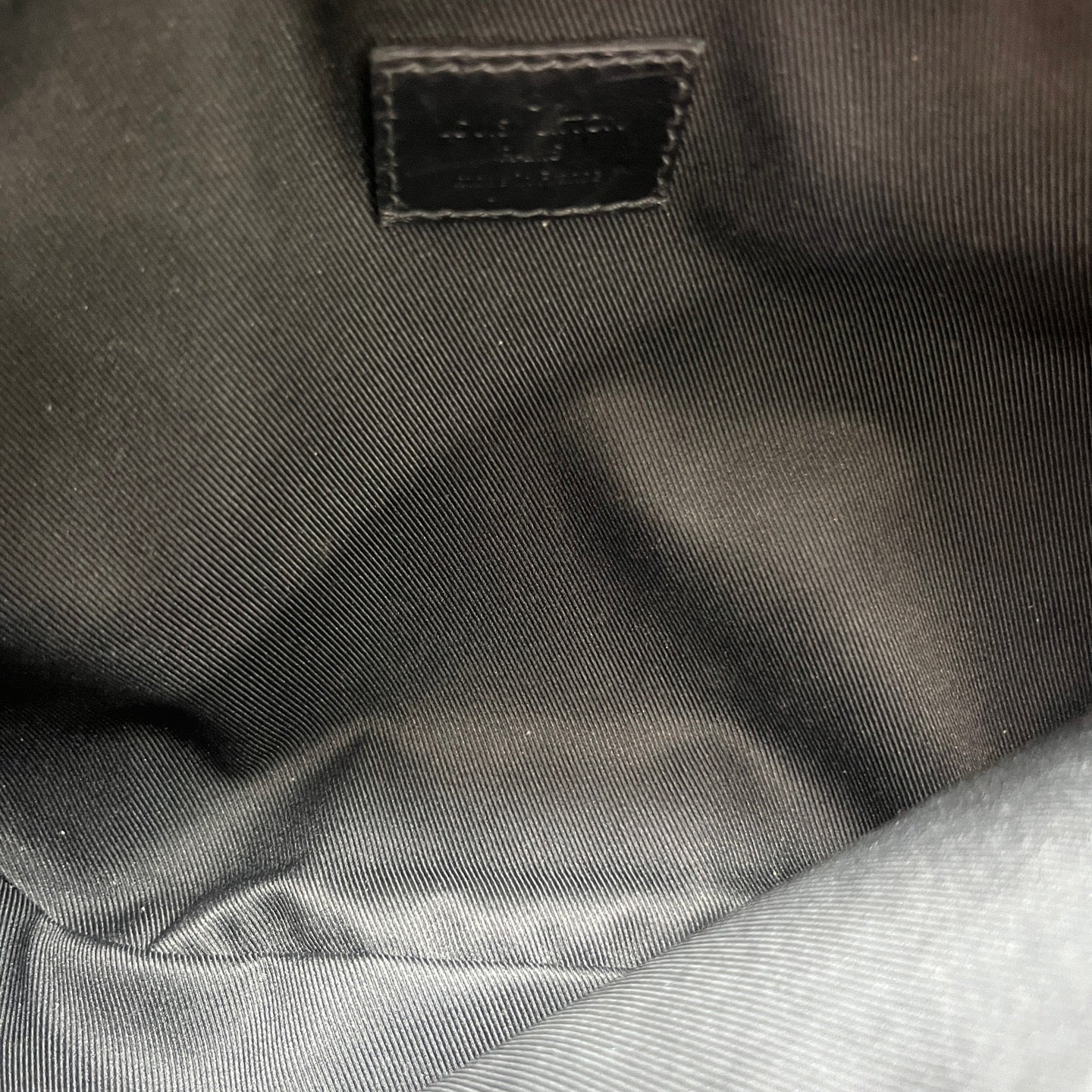 Louis Vuitton - Discover Bumbag - Leather - Black - (medium)