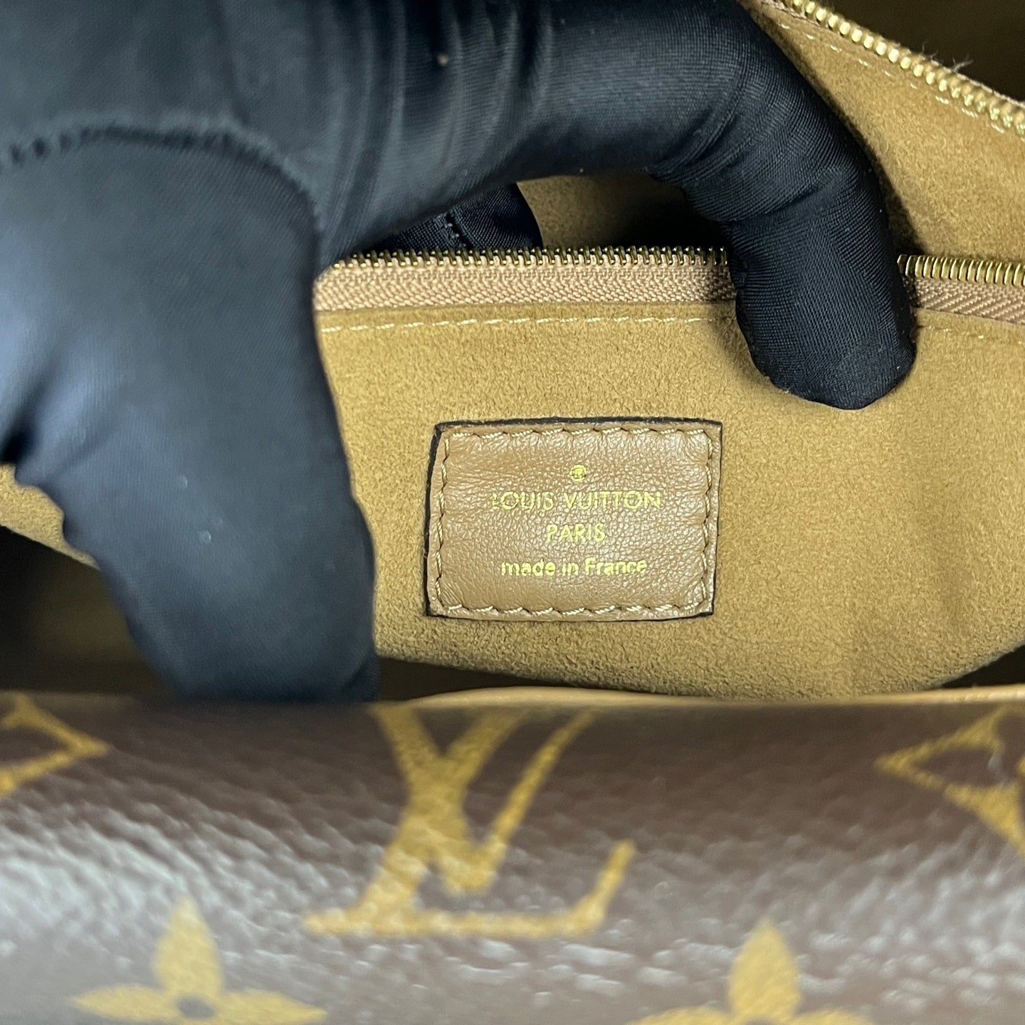 Louis Vuitton - Double V - Leather - Brown - (medium)