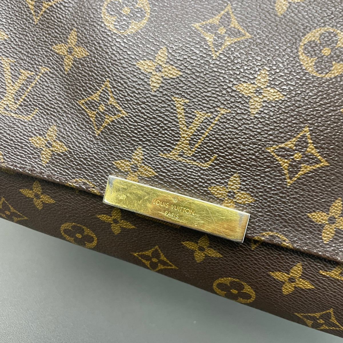 Louis Vuitton - Favorite crossbody bag - Leather - Brown - (small)