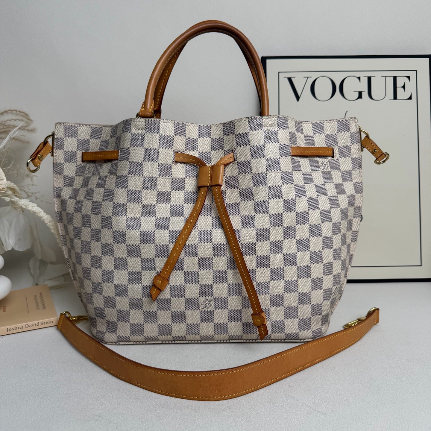 Louis Vuitton - Girolata - Cloth - White - (Other)