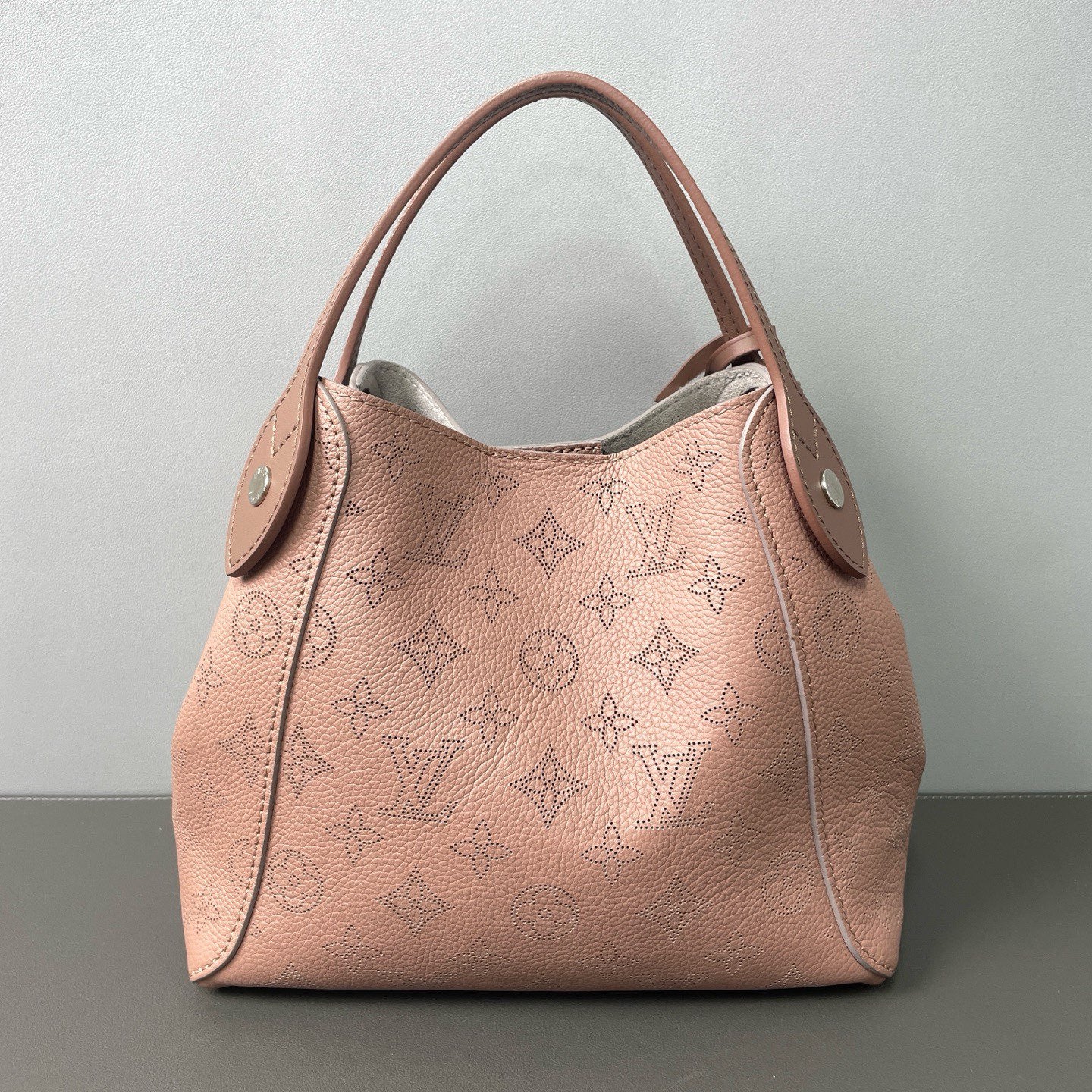Louis Vuitton - Hina PM Perforated - Grained leather - Pink - (medium)