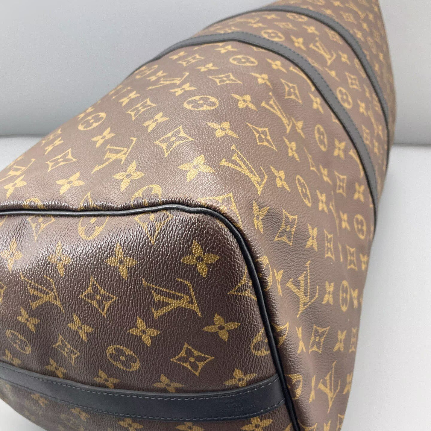 Louis Vuitton - Keepall 55 - Monogram coated canvas with leather trim - Brown - (large)