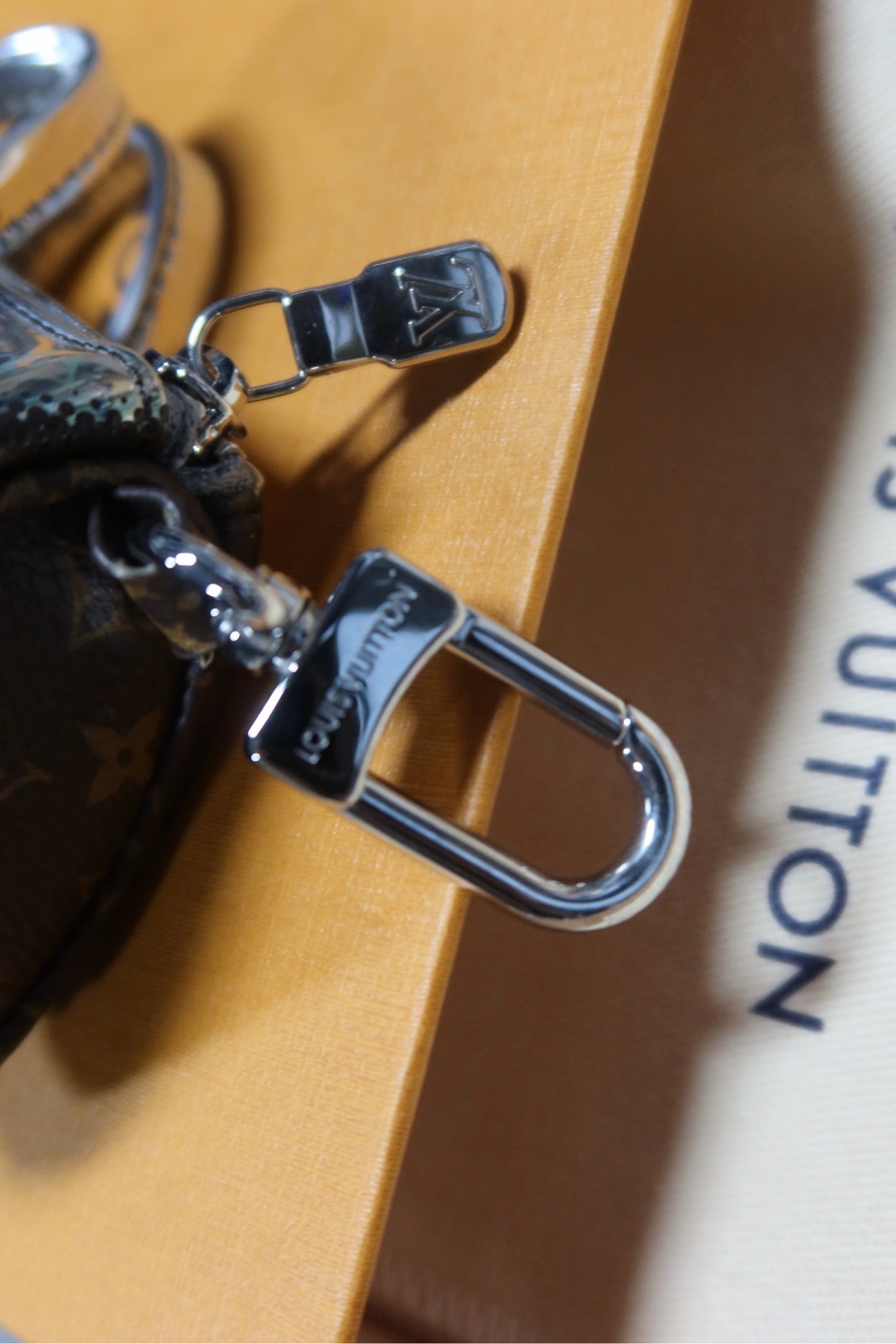 Louis Vuitton - Keepall - Leather - Brown - (mini)